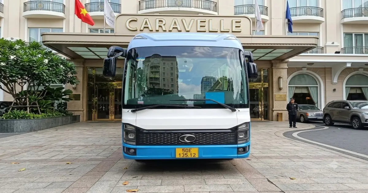 Thuê xe 45 chỗ univese đi tây ninh